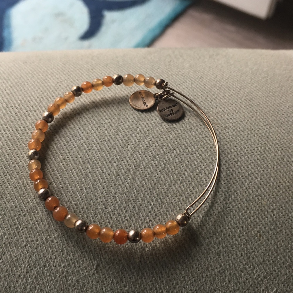 Bracelets - Picture 4 of 4